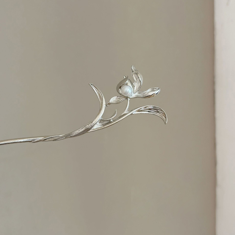 Tech Accessories For Women - New Chinese Style Silver Orchid Hairpin